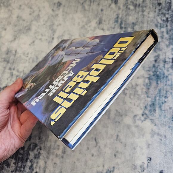 The Dolphin's Bell by Anne McCaffrey ~ 1993 Vintage 1st Edition Hardcover - Picture 8 of 14